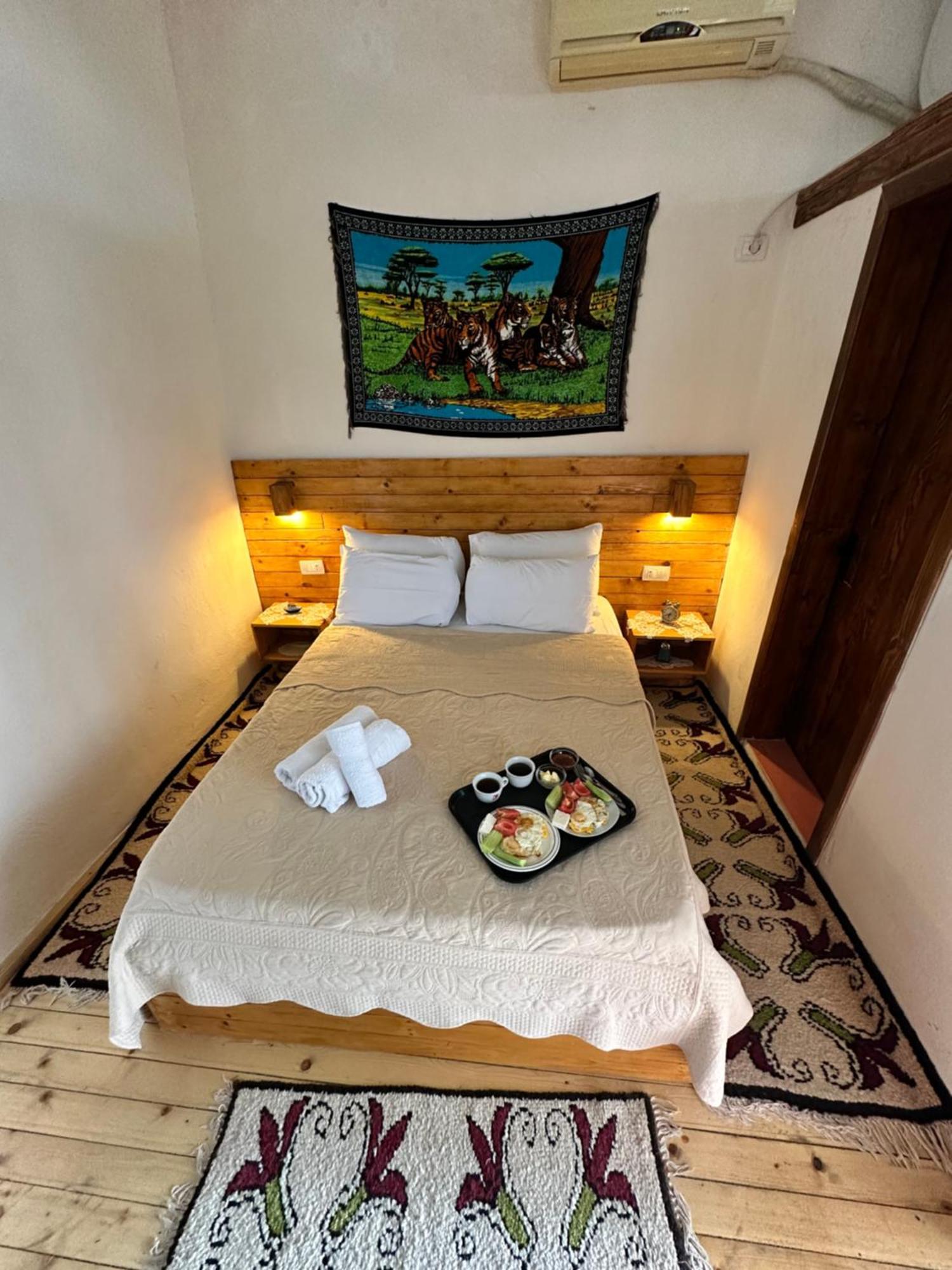 Gjirokastër Guest House Salaria חדר תמונה