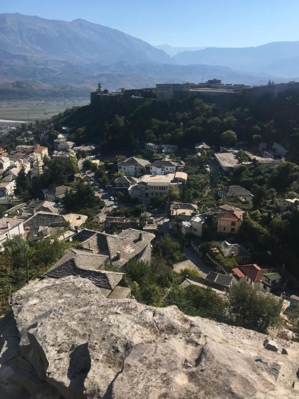 Gjirokastër Guest House Salaria מראה חיצוני תמונה